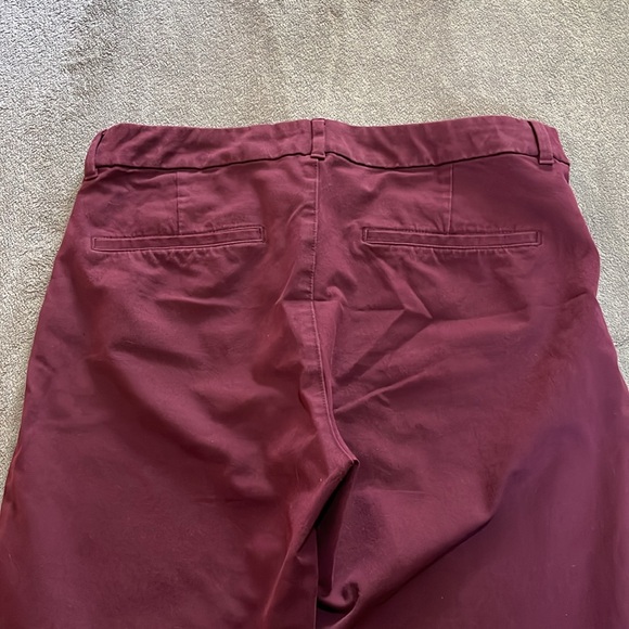 Women’s Old Navy High-Rise Pixie Pant - 12 - Picture 5 of 8